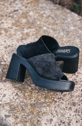 Black HERA mules