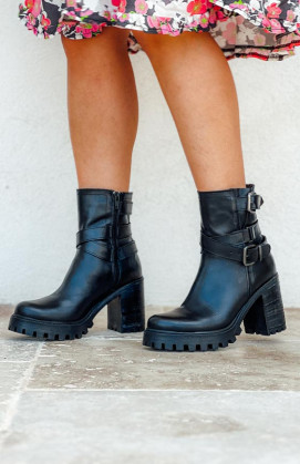 Black NIRVANA ankle boots
