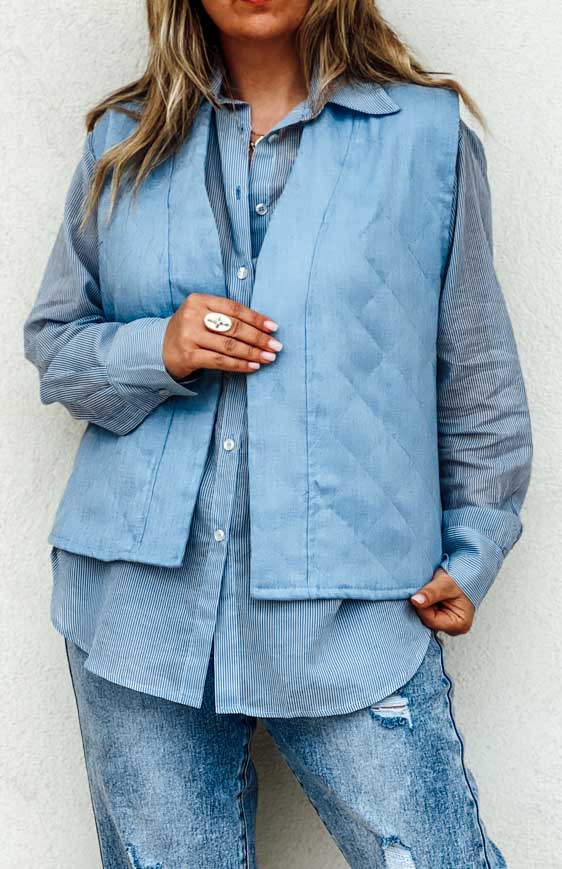 Light blue LISE sleeveless jacket