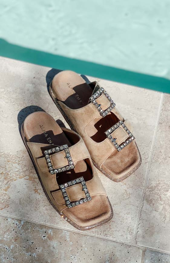 ARGENTINA beige mules