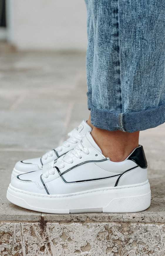 White/black BIARRITZ sneakers