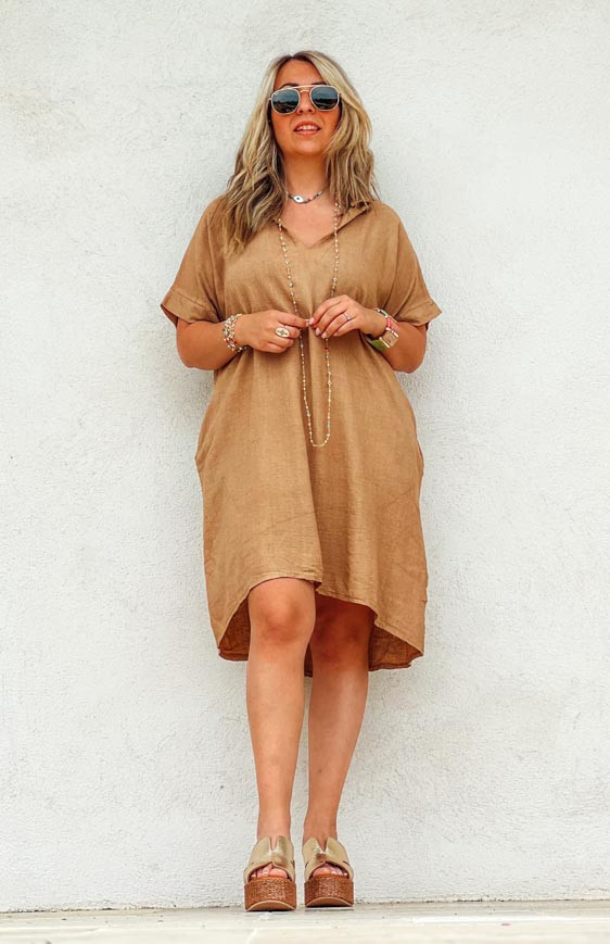 Robe LAYANA courte manches courtes camel