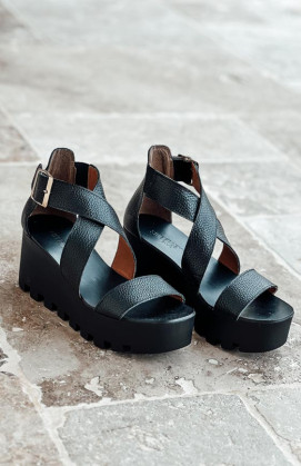 Black SUBWAY sandals