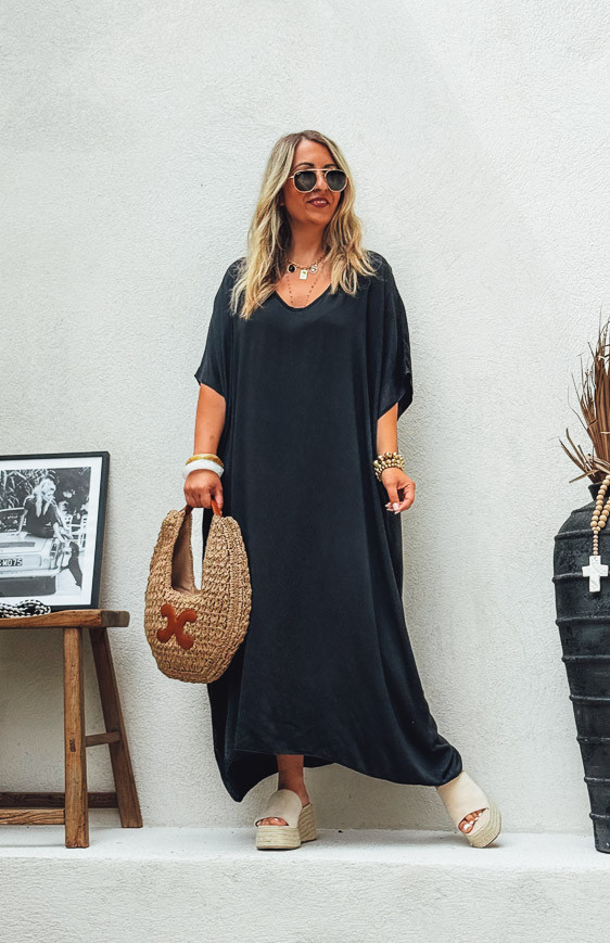 Robe SARAH longue manches courtes noire