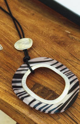 Collier AFRICA argenté