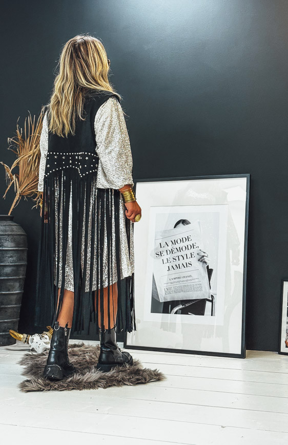 Black HENDRIX sleeveless fringed jacket