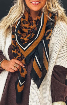 SOAN scarf