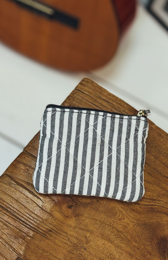 SAXO black purse