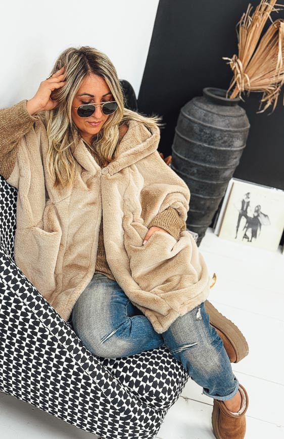 Beige IVANA mid-length jacket with 3/4 sleeves
