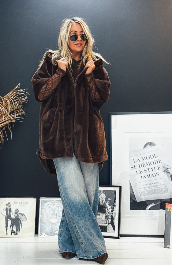 Chocolate IVANA mid-length jacket with 3/4 sleeves