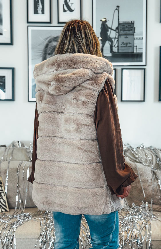 Beige DODIE sleeveless jacket