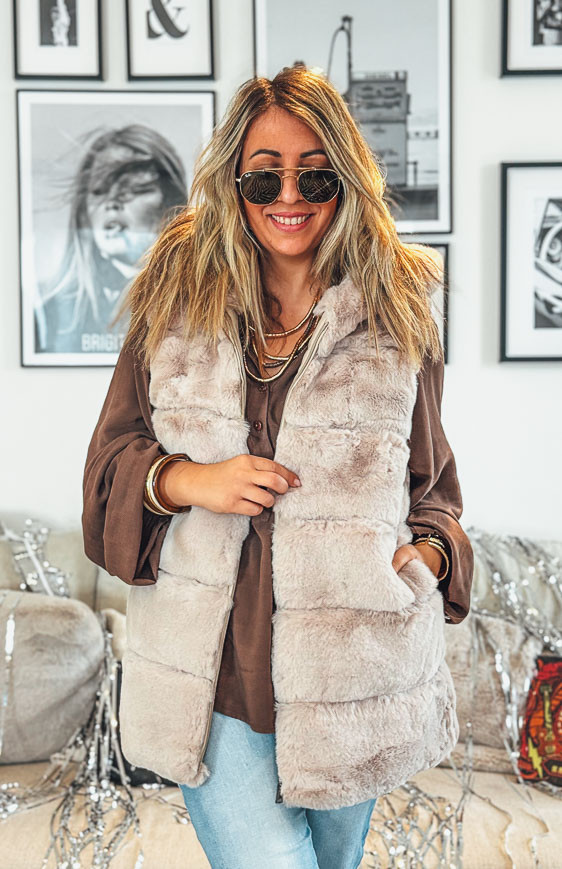 Beige DODIE sleeveless jacket