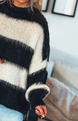 Black MAXIMILIEN sweater