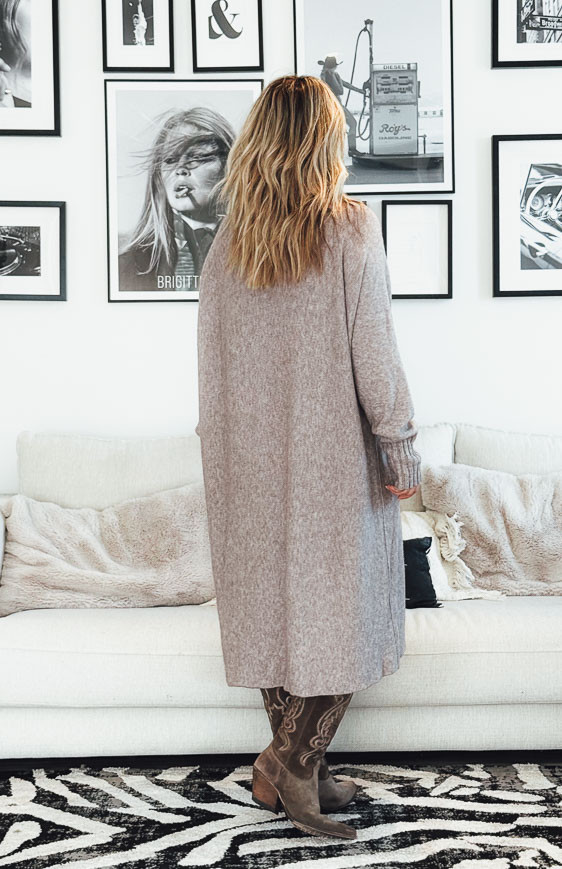 LESLIE short taupe sweater dress