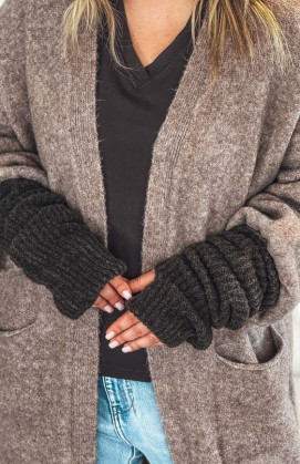 CHAIKO chocolate mittens