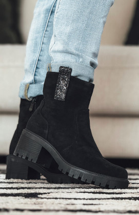Black MADISON boots