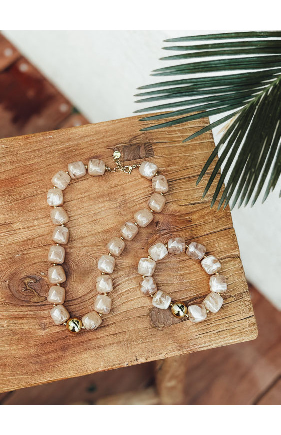 Light beige MALAGA necklace