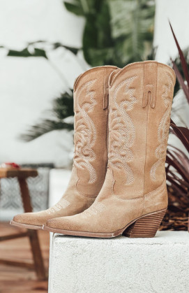 NEVADA beige cowboy boots