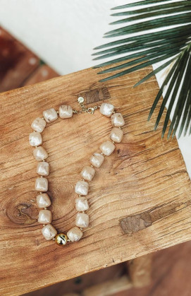 Collier MALAGA beige clair